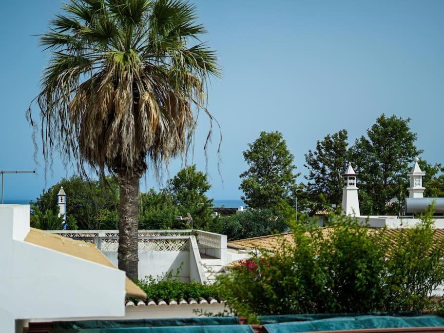 Rainbow House - Sea View & Pool & Garage & Garden & Albufeiraヴィラ エクステリア 写真