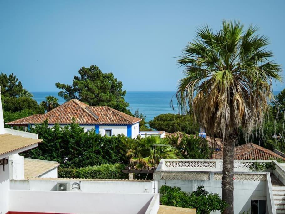 Rainbow House - Sea View & Pool & Garage & Garden & Albufeiraヴィラ エクステリア 写真